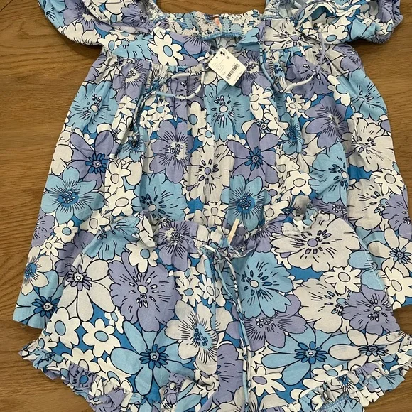 Free People Maggie Mae Floral Retro Pattern - Picture 3 of 4